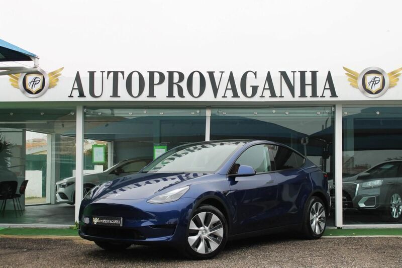 Azul Usado 2023 Tesla Model Y SUV | € 43.900 (Caro) - Imagem 1/4