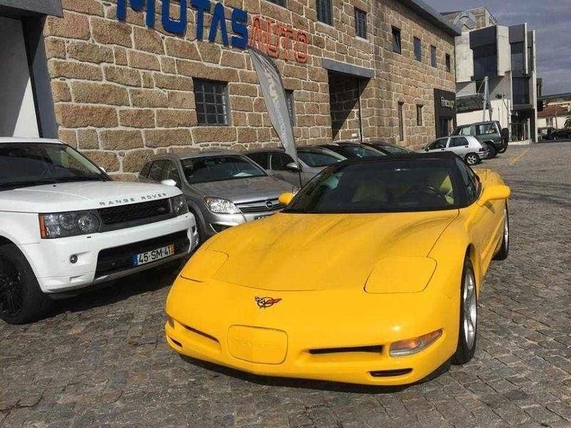 Usado Chevrolet Corvette 345 HP (253 kW) 2001 Outra Cabrios