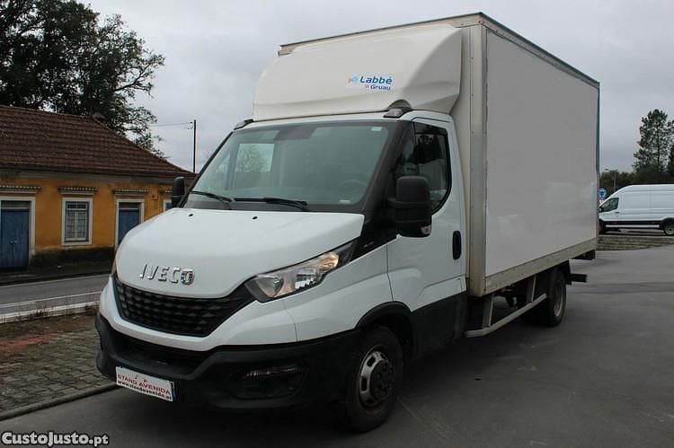 Branco Usado 2021 Iveco Daily | € 30.900 (Preço justo) - Imagem 1/1