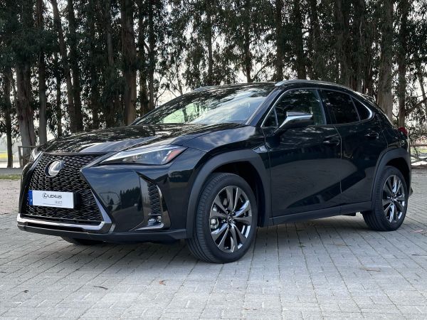 Preto Usado 2024 Lexus UX SUV | € 48.000 - Imagem 1/4