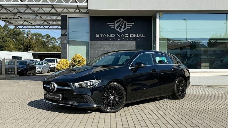 Preto Usado 2022 Mercedes CLA180 Shooting Brake Progressive Carrinha | € 28.500 (Preço justo) - Imagem 1/4