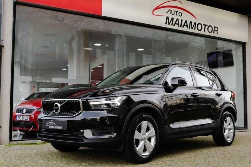 Preto Usado 2021 Volvo XC40 SUV | € 22.750 (Bom preço) - Imagem 1/4