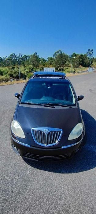 Usado Lancia Musa 90 HP (66 kW) 2009 Monovolume