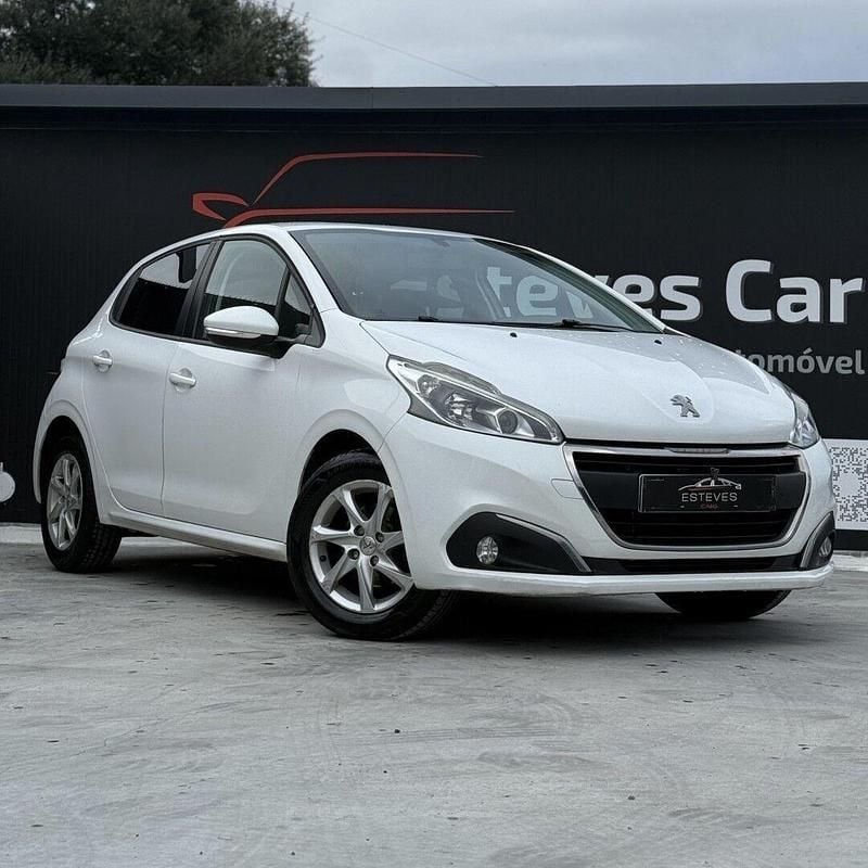 Branco Usado 2016 Peugeot 208 Access Citadino | € 8.950 (Bom preço) - Imagem 1/4