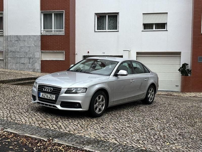 Usado 2008 Audi A4 Sedan | € 6.899 - Imagem 1/4