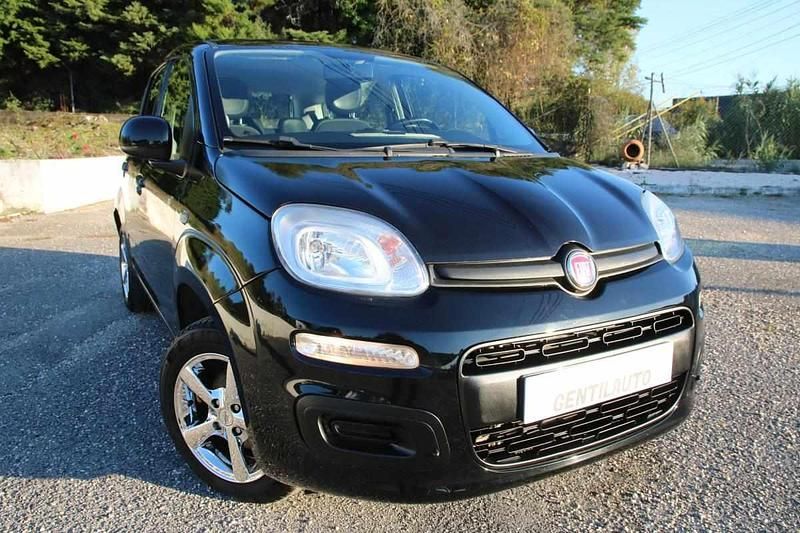 Usado Fiat Panda 69 HP (50 kW) 2017 Preto Citadino