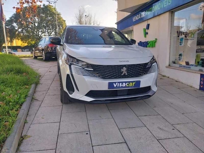Usado Peugeot 3008 Allure 225 HP (165 kW) 2023 Branco SUV