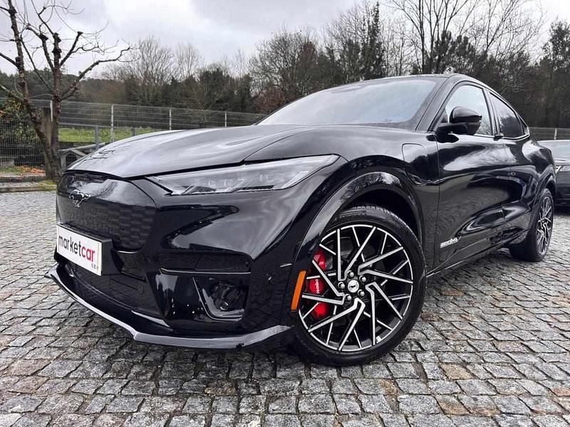 Usado Ford Mustang Mach-E 358 kW (487 HP) 2022 Preto SUV