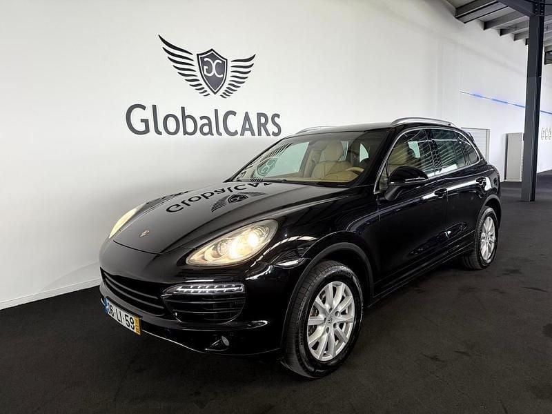 Preto Usado 2011 Porsche Cayenne SUV | € 27.390 (Preço justo) - Imagem 1/4
