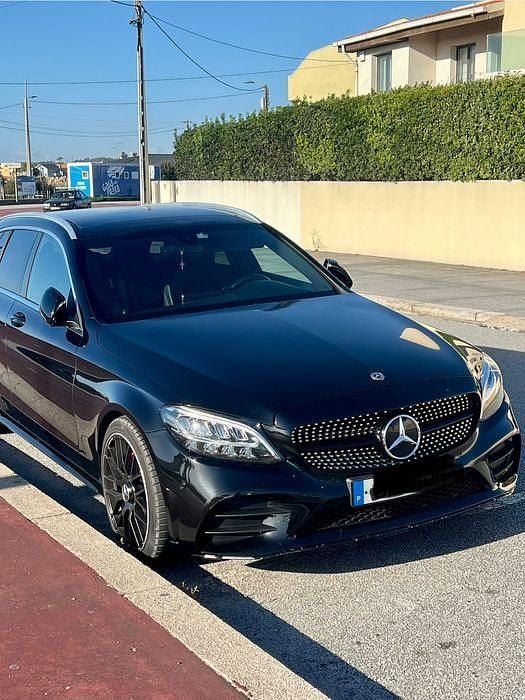 Usado Mercedes C220 AMG 194 HP (142 kW) 2019 Sedan