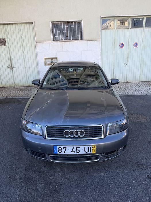 Usado 2002 Audi A4 Sedan | € 3.500 (Super Preço) - Imagem 1/4