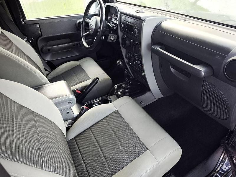 Usado Jeep Wrangler Rubicon 177 HP (130 kW) 2010 SUV