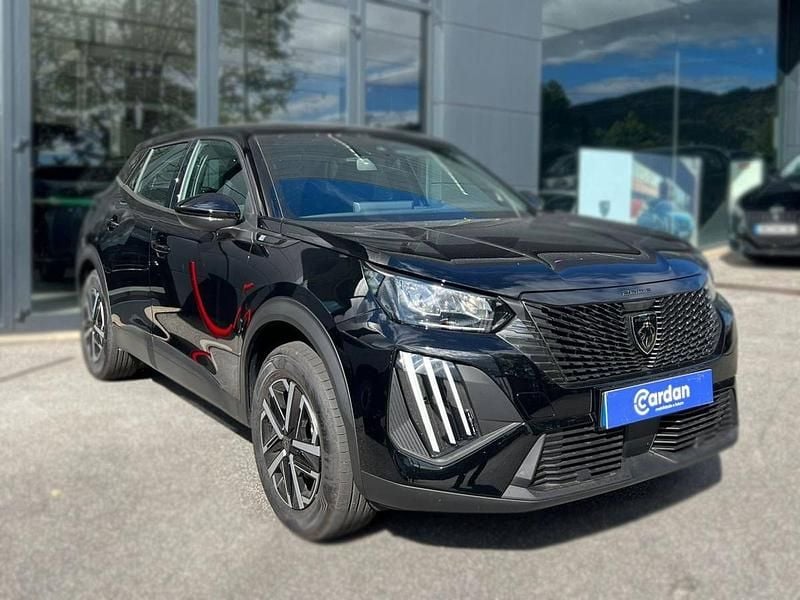 Usado Peugeot 2008 Active 102 HP (75 kW) 2025 Preto SUV