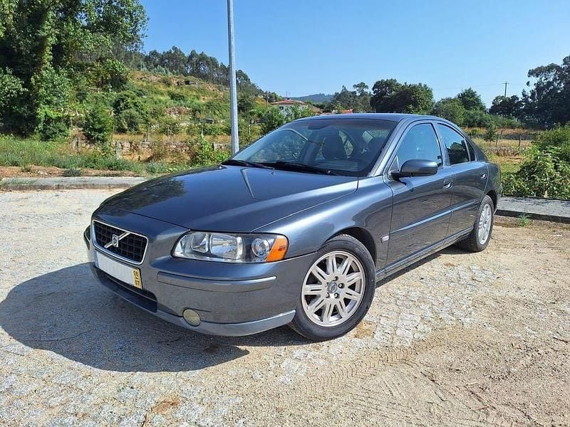 Usado 2006 Volvo S60 Sedan | € 6.800 (Preço justo) - Imagem 1/4