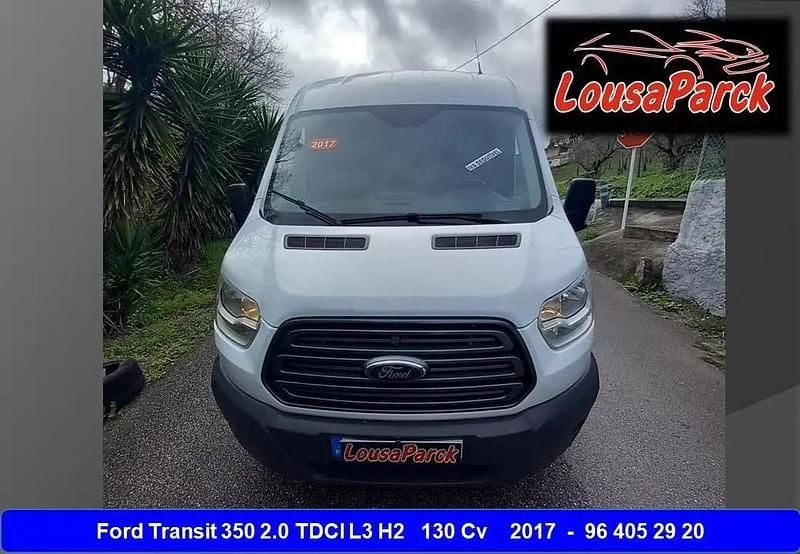 Usado Ford Transit 130 HP (95 kW) 2017 Branco Sedan