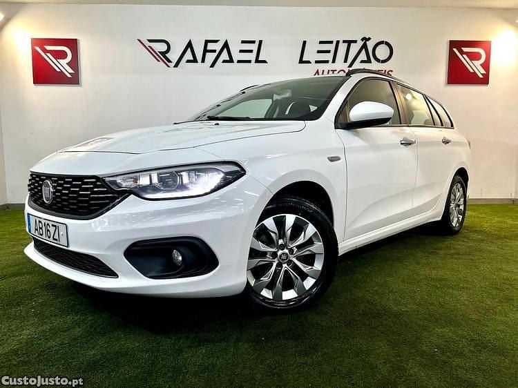 Branco Usado 2020 Fiat Tipo Lounge Carrinha | € 10.350 (Preço justo) - Imagem 1/1