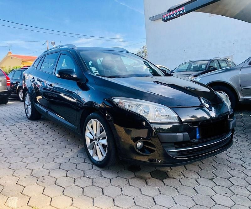 Preto Usado 2009 Renault Mégane GrandTour Dynamique Carrinha | € 5.990 (Bom preço) - Imagem 1/4
