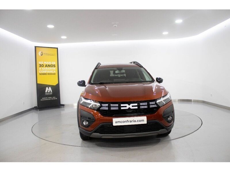 Laranja Usado 2023 Dacia Jogger Extreme Monovolume | € 20.280 (Preço justo) - Imagem 1/4