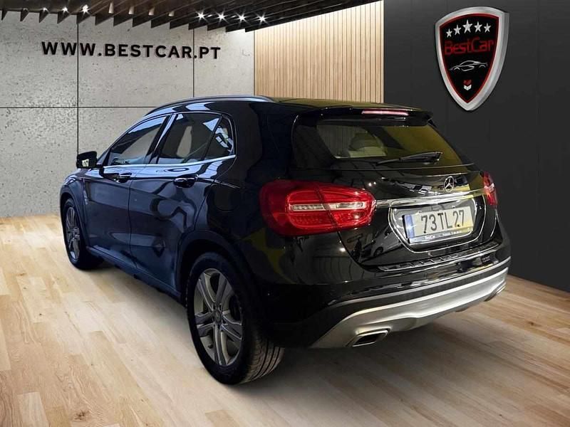 Usado Mercedes GLA200 136 HP (100 kW) 2016 Preto SUV