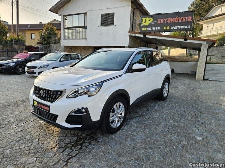 Branco Usado 2020 Peugeot 3008 Active SUV | € 19.500 (Preço justo) - Imagem 1/1