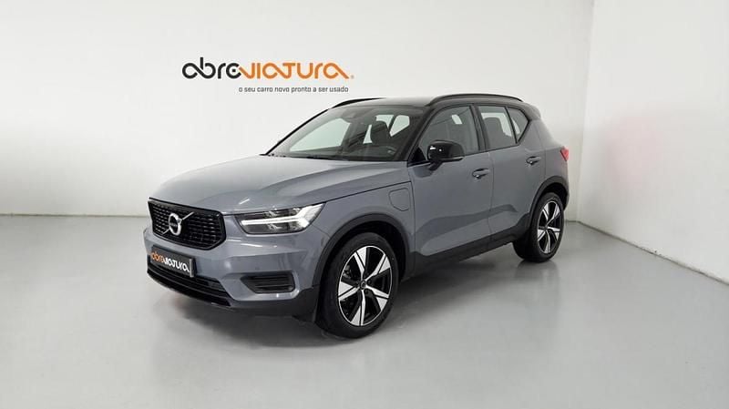 Usado Volvo XC40 262 HP (192 kW) 2021 Cinzento SUV