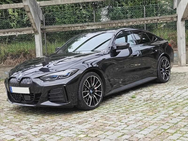 Preto Usado 2022 BMW i4 Sedan | € 54.000 (Caro) - Imagem 1/4