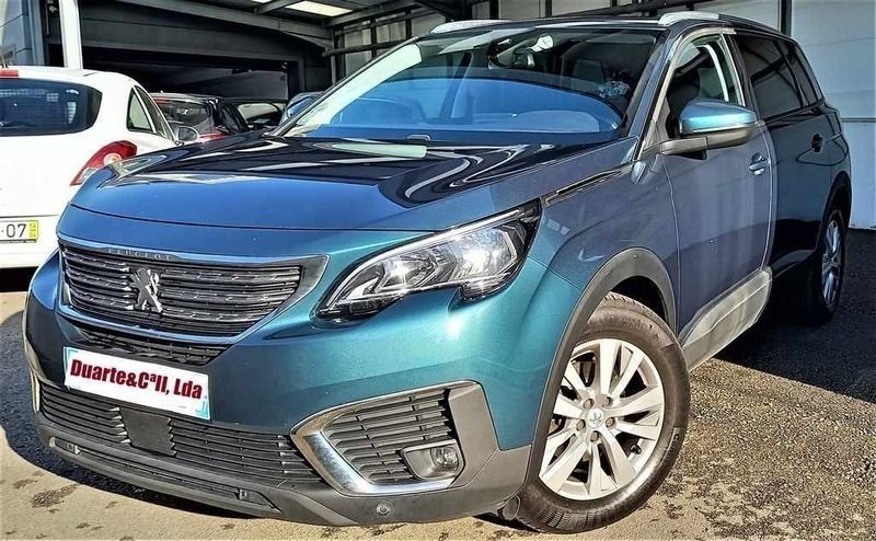 Cinzento Usado 2017 Peugeot 5008 Active Monovolume | € 19.750 (Preço justo) - Imagem 1/4