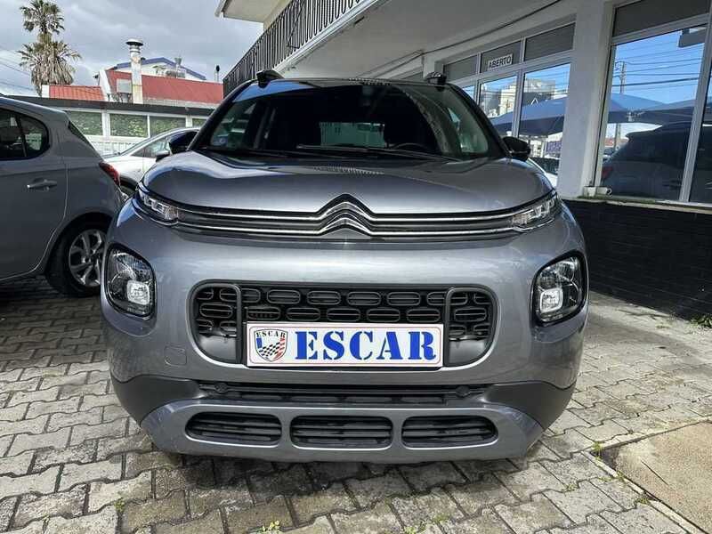 Cinzento Usado 2019 Citroën C3 Citadino | € 11.900 (Preço justo) - Imagem 1/4