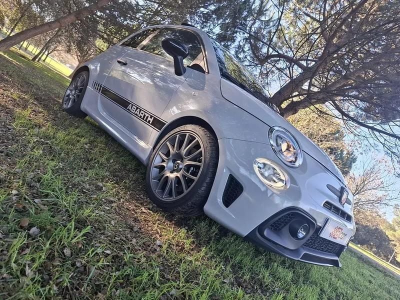 Cinza antracite Usado 2023 Abarth 695 Citadino | € 29.990 - Imagem 1/4