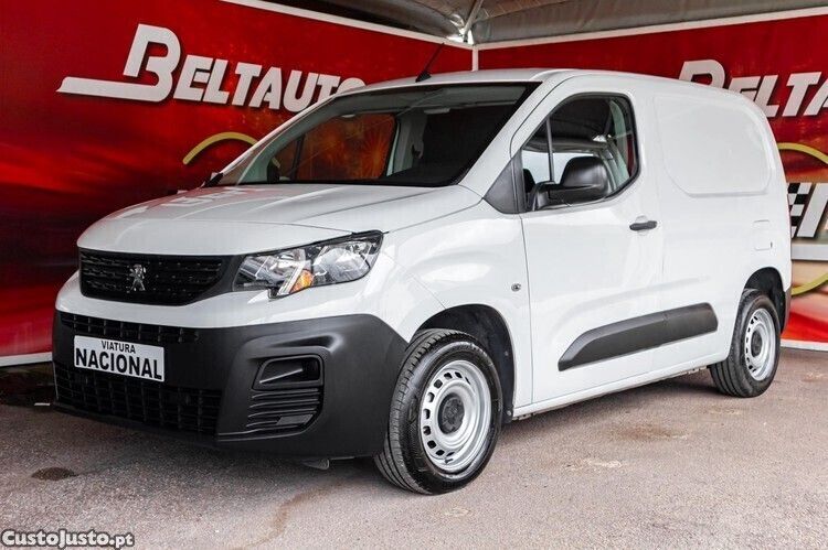 Branco Usado 2019 Peugeot Partner Monovolume | € 14.800 (Preço elevado) - Imagem 1/1