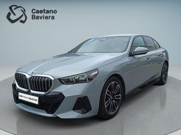 Cinza Usado 2024 BMW 520 Sedan | € 53.900 (Caro) - Imagem 1/4