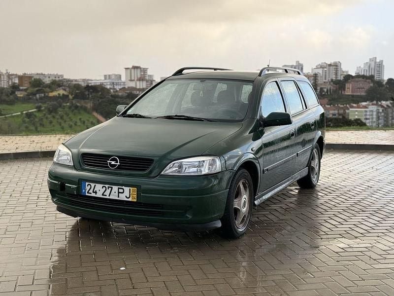 Usado Opel Astra 2000 Sedan