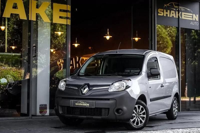 Usado Renault Kangoo 32 kW (44 HP) 2021 Cinza antracite Monovolume
