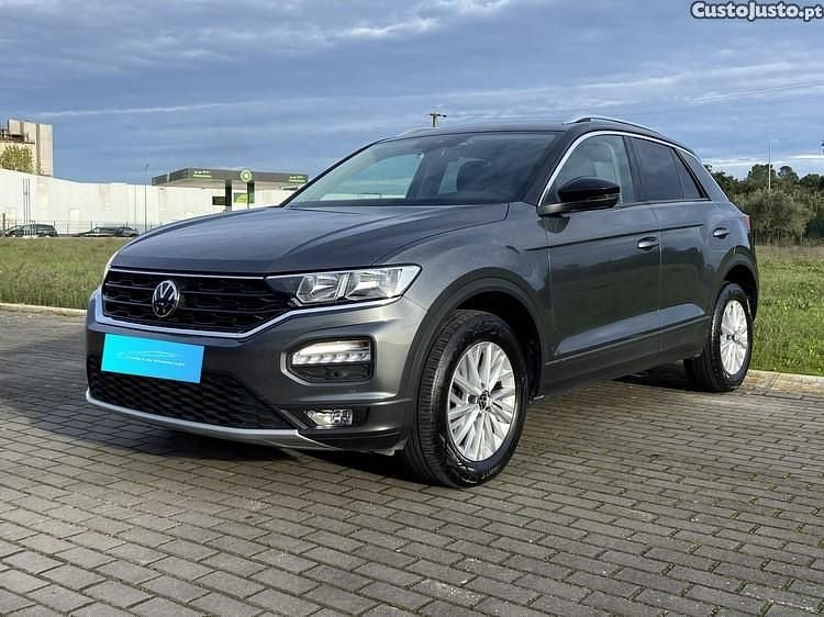 Cinza Usado 2021 VW T-Roc Style SUV | € 20.750 (Preço justo) - Imagem 1/1