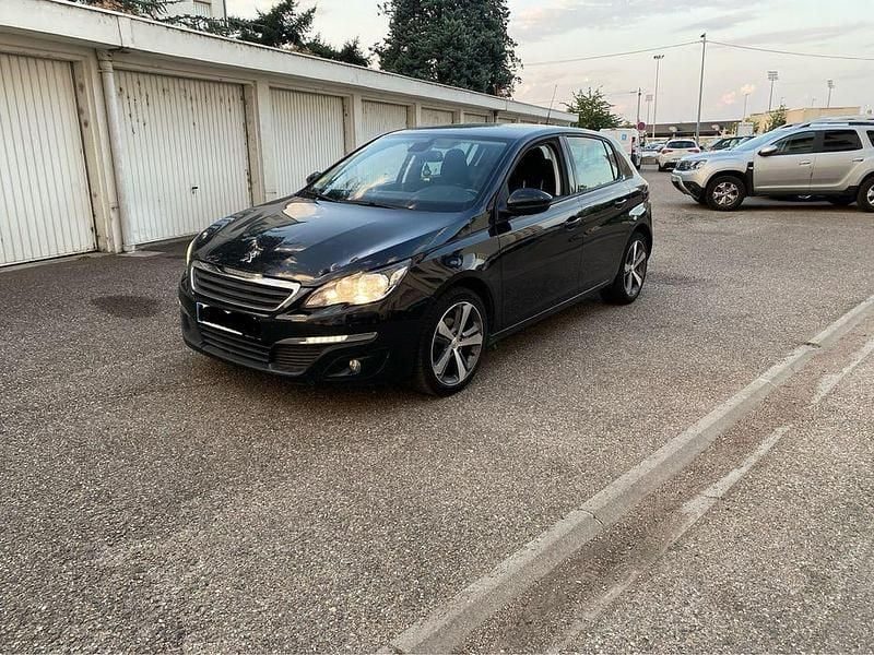 Usado 2015 Peugeot 308 Sedan | € 7.600 (Super Preço) - Imagem 1/4
