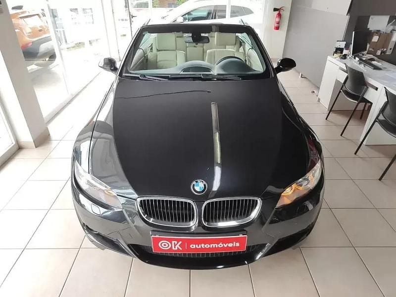 Usado BMW 320 Cabriolet M Sport 170 HP (125 kW) 2007 Preto Cabrios