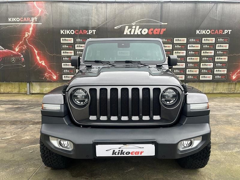 Usado Jeep Wrangler Sahara 200 HP (147 kW) 2019 Cinza SUV