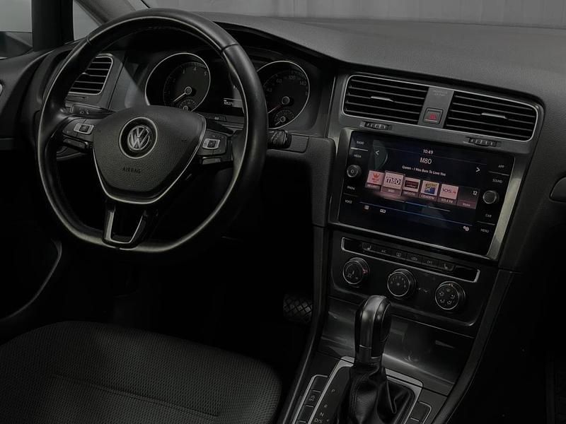 Usado VW Golf VII 110 HP (80 kW) 2017 Branco