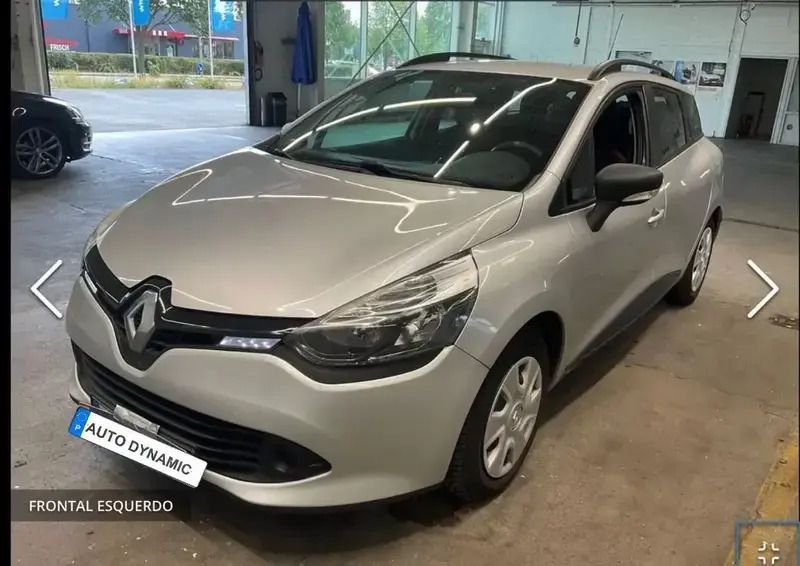 Prateado Usado 2014 Renault Clio GrandTour Expression Carrinha | € 8.900 (Preço justo) - Imagem 1/4