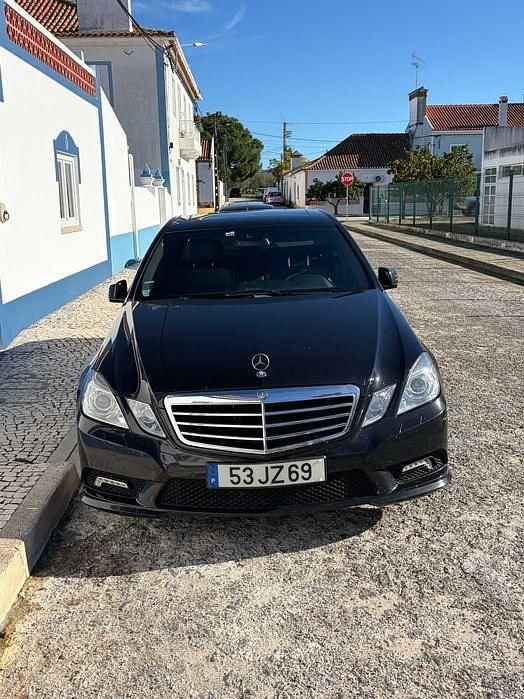 Usado 2010 Mercedes E250 AMG Sedan | € 17.500 (Caro) - Imagem 1/4