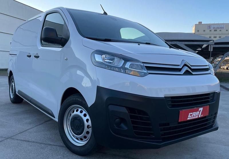 Branco Usado 2024 Citroën Jumpy Monovolume | € 23.750 (Bom preço) - Imagem 1/4