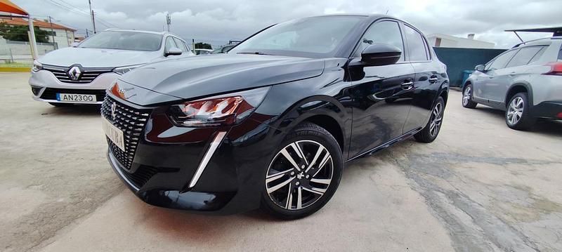 Preto Usado 2022 Peugeot 208 Allure Citadino | € 16.750 (Preço justo) - Imagem 1/4