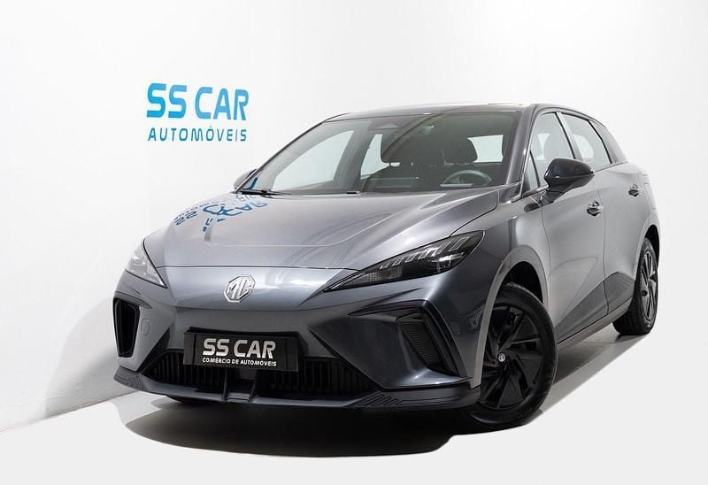 Cinza Usado 2023 MG MG4 EV Citadino | € 19.250 (Preço justo) - Imagem 1/4