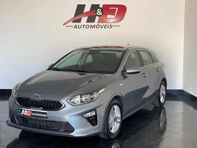 Cinzento Usado 2021 Kia Ceed Carrinha | € 13.500 (Super Preço) - Imagem 1/4