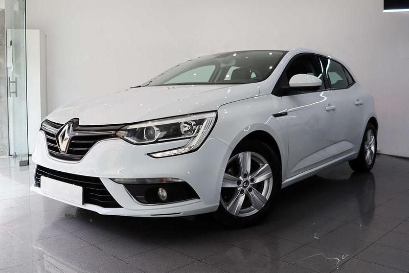 Usado 2019 Renault Mégane IV LIMITED Sedan | € 11.480 (Bom preço) - Imagem 1/4