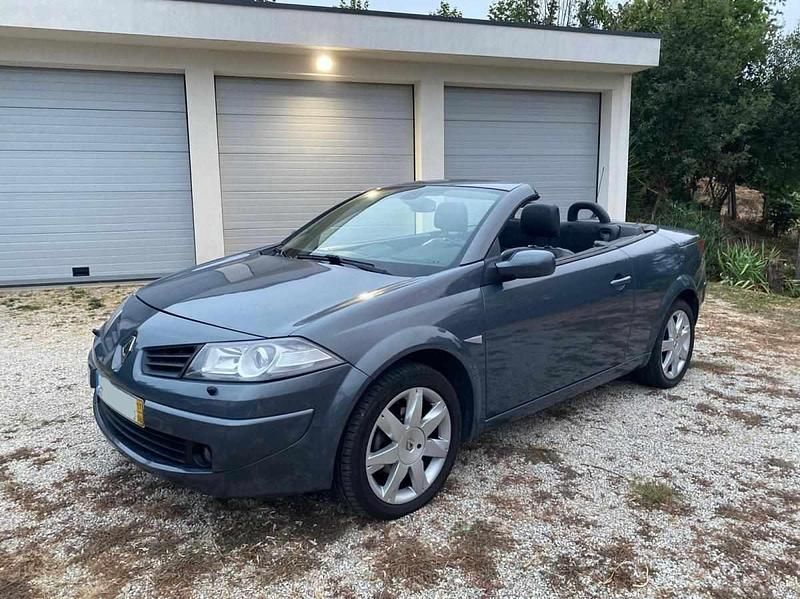 Cinzento Usado 2007 Renault Mégane Cabriolet Cabrios | € 6.500 - Imagem 1/4