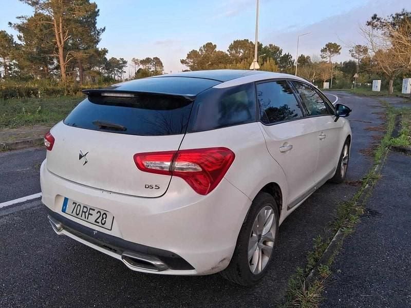 Usado DS Automobiles DS5 120 HP (88 kW) 2016 Branco Citadino