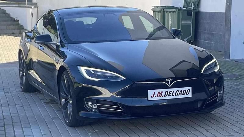 Usado Tesla Model S 567 kW (772 HP) 2018 Preto Citadino