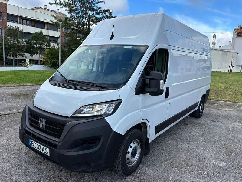 Branco Usado 2023 Fiat Ducato Van | € 27.368 (Preço elevado) - Imagem 1/4