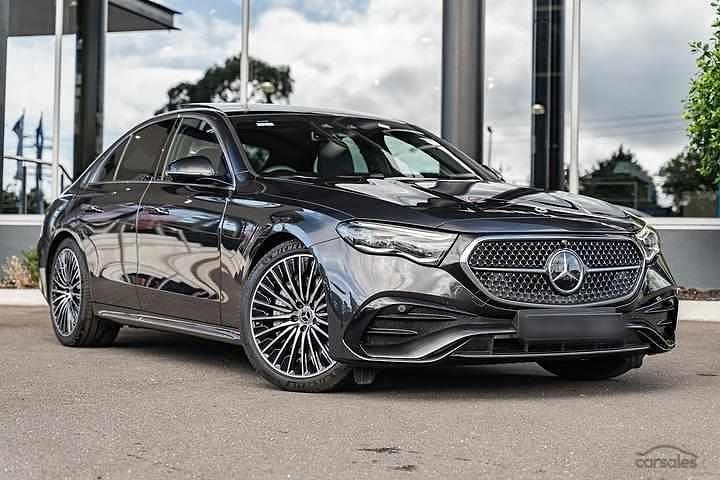 Usado Mercedes E300 320 HP (235 kW) 2024 Outra